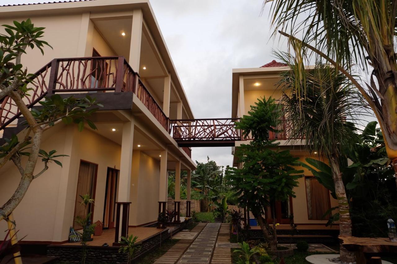 Kelapa Surf Villa Pulukan Exterior foto