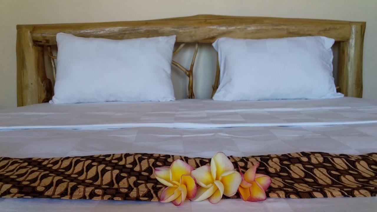 Kelapa Surf Villa Pulukan Exterior foto